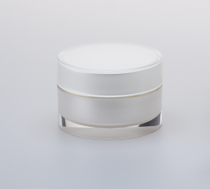 קנקן קוסמטי גדול